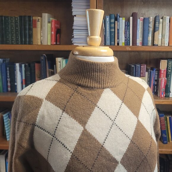 Lord and Taylor cashmere argyle sweater, women's L - Picture 7 of 7